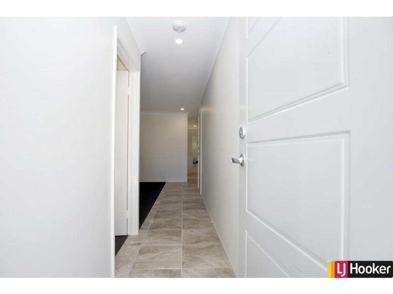 59 Gooljak Rise, Lakelands WA 6180