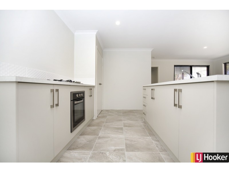 59 Gooljak Rise, Lakelands WA 6180