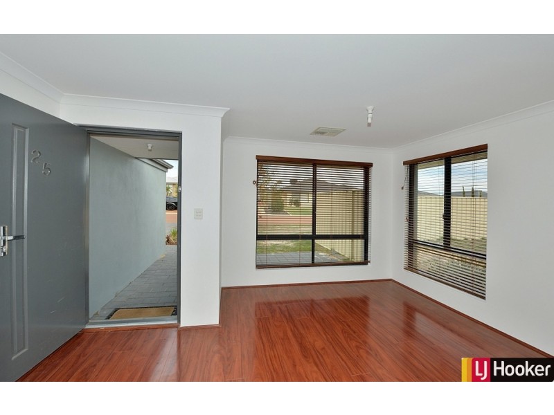 25 Highcliffe Circle, Lakelands WA 6180