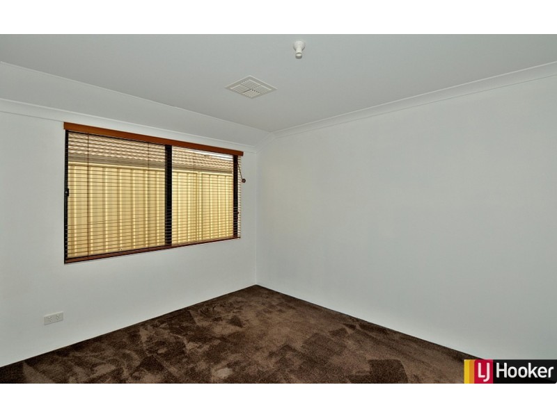 25 Highcliffe Circle, Lakelands WA 6180