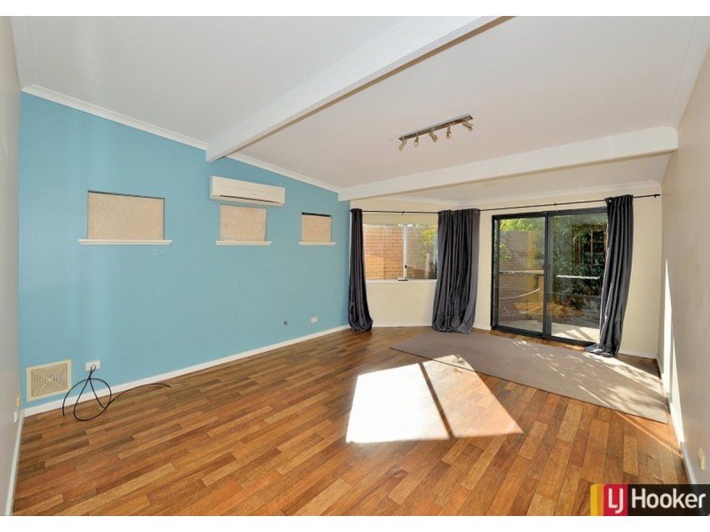 16 Oversby Street, Halls Head WA 6210