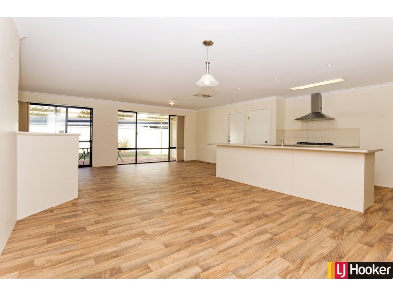 16 Bertha Loop, Dudley Park WA 6210