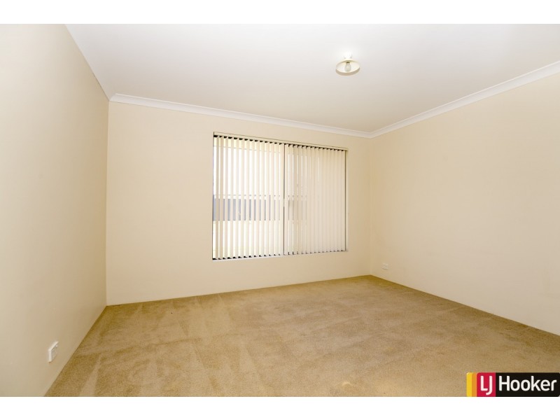 16 Bertha Loop, Dudley Park WA 6210