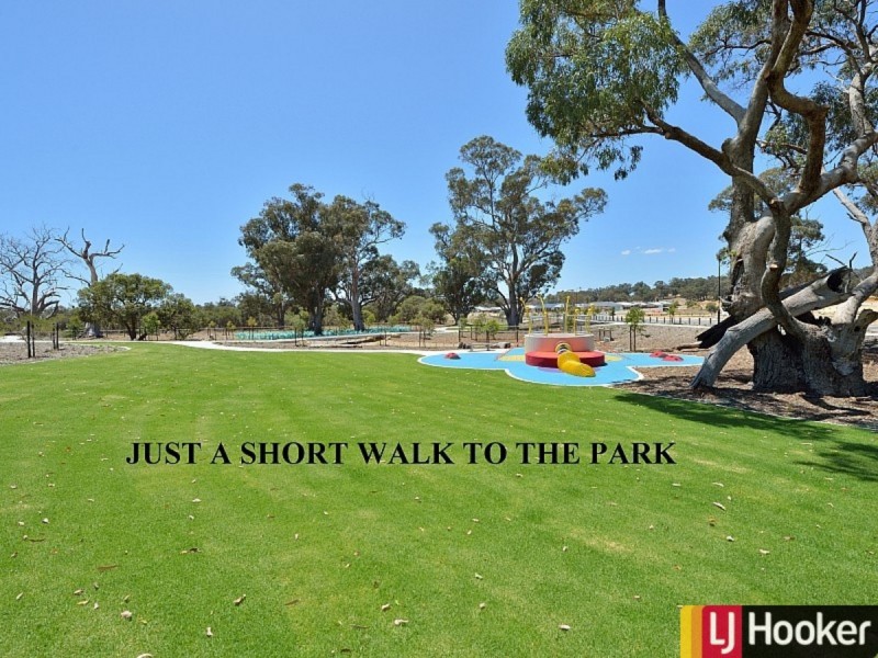 9 Blanche Crescent, Lakelands WA 6180