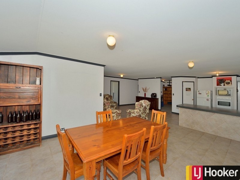 1 Augusta Mews, Meadow Springs WA 6210