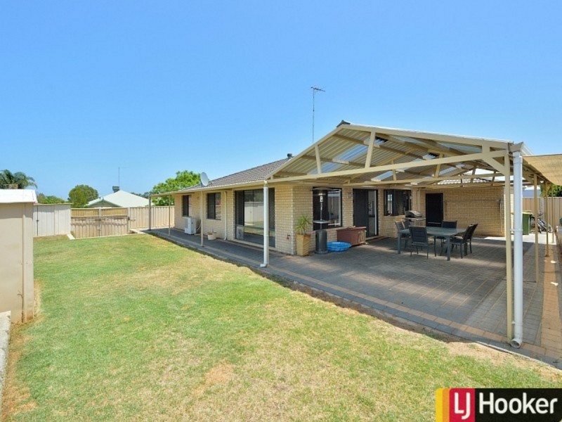 1 Augusta Mews, Meadow Springs WA 6210