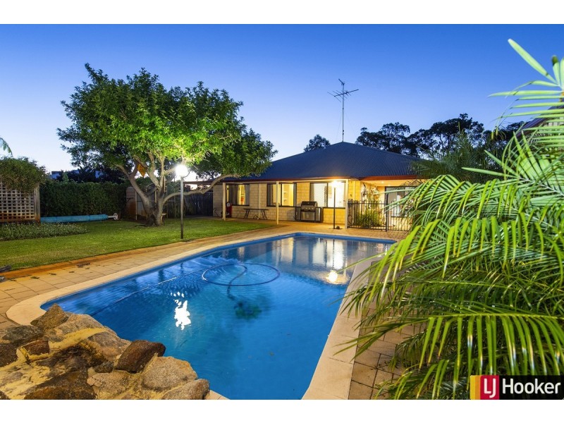 12 Arabian Drive, Coodanup WA 6210