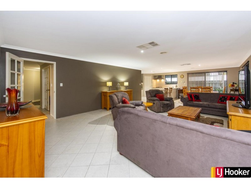 12 Arabian Drive, Coodanup WA 6210