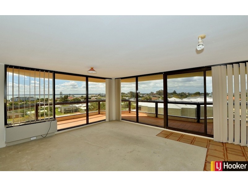 14/6A Valley Road, Halls Head WA 6210