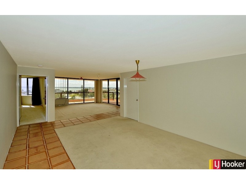 14/6A Valley Road, Halls Head WA 6210