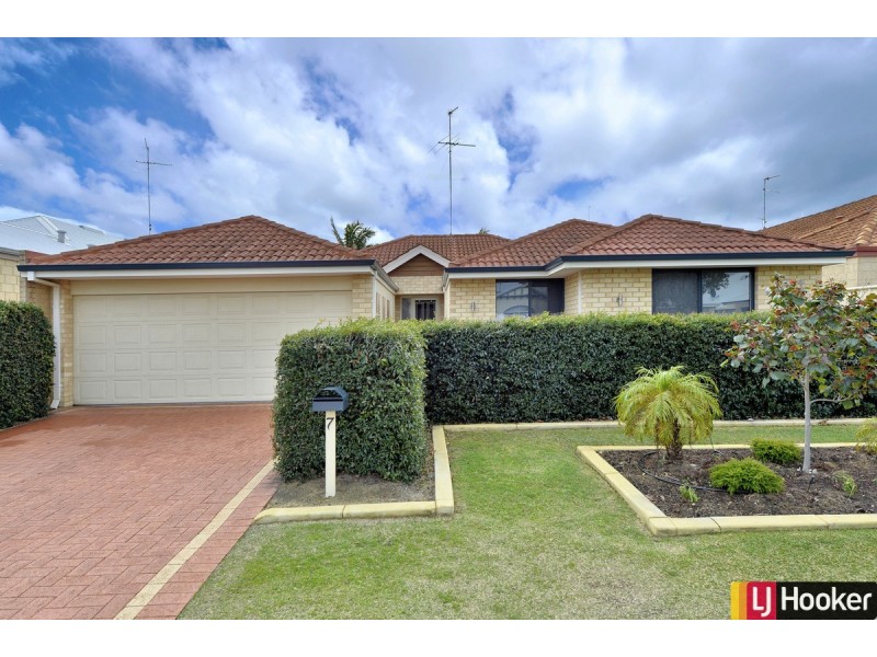 7 Vlamingh Gate, Dudley Park WA 6210