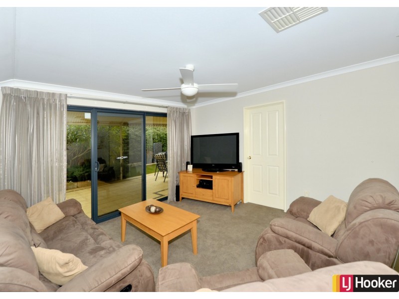 7 Vlamingh Gate, Dudley Park WA 6210