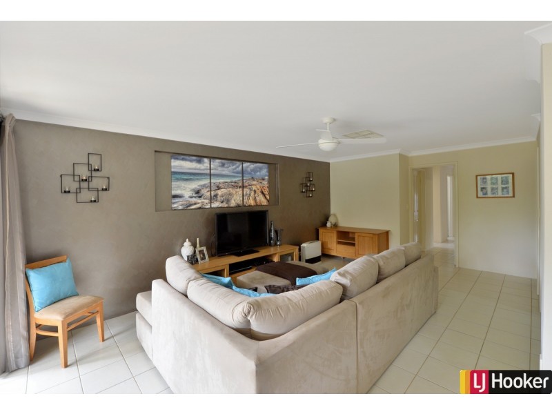 7 Vlamingh Gate, Dudley Park WA 6210
