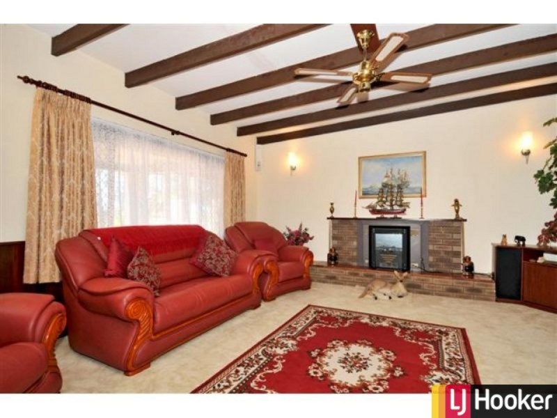 6 Ninda Street, Coodanup WA 6210