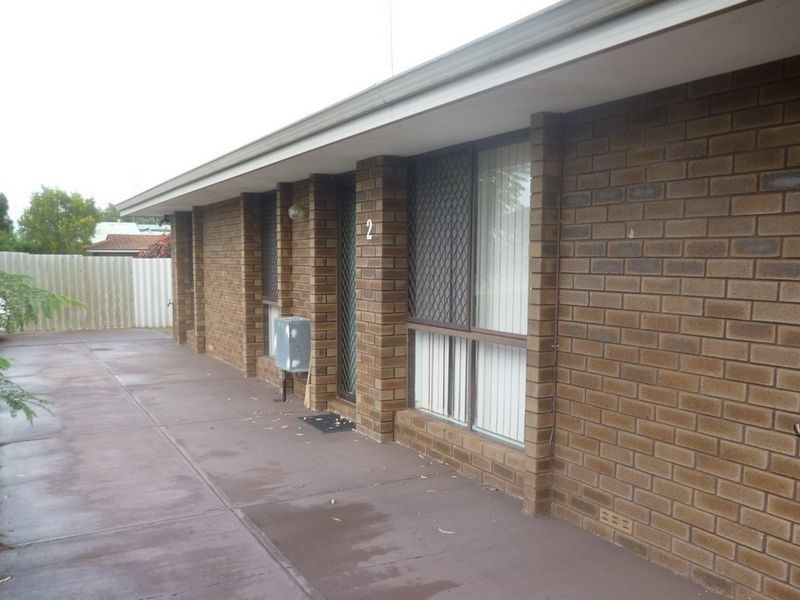 2/21 Leslie Street, Dudley Park WA 6210