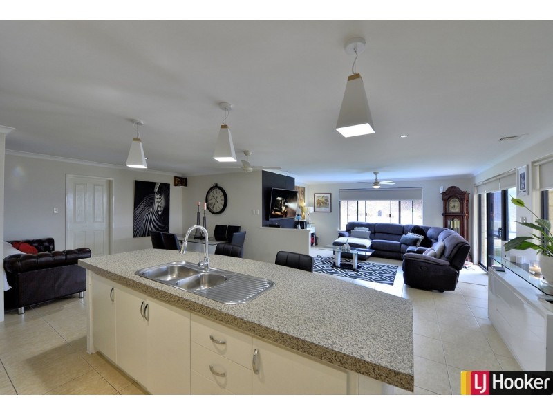 11 Allendale Crescent, Dawesville WA 6211