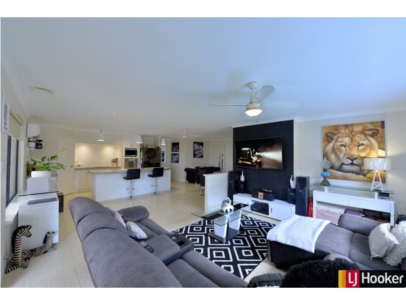 11 Allendale Crescent, Dawesville WA 6211