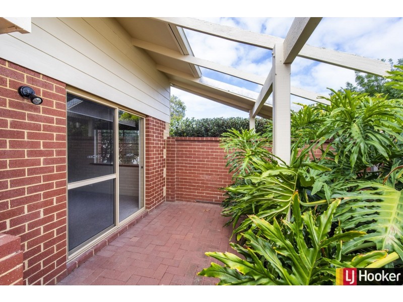 9 Waterfall Cove, Greenfields WA 6210