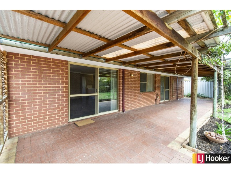 9 Waterfall Cove, Greenfields WA 6210