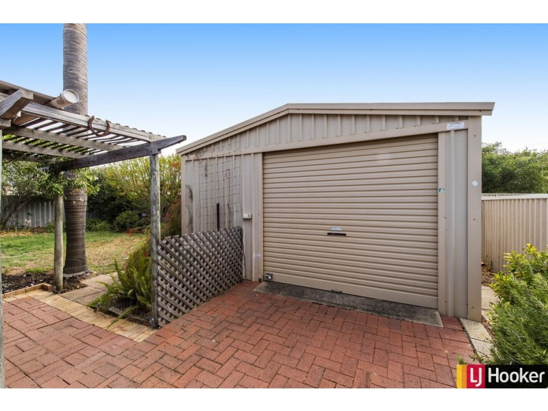 9 Waterfall Cove, Greenfields WA 6210