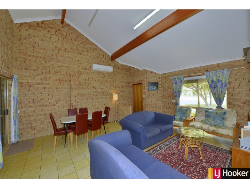 8 Pallas Way, San Remo WA 6210