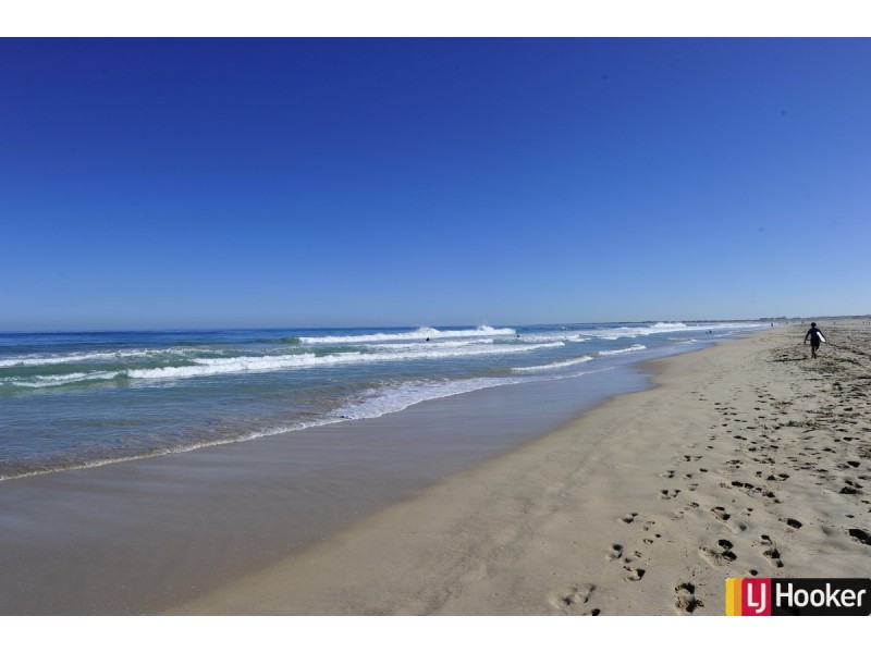 8 Pallas Way, San Remo WA 6210