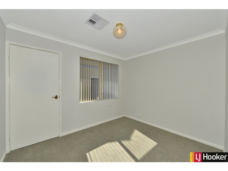 31 Pentland Crescent, Dudley Park WA 6210