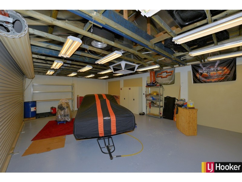 31 Pentland Crescent, Dudley Park WA 6210