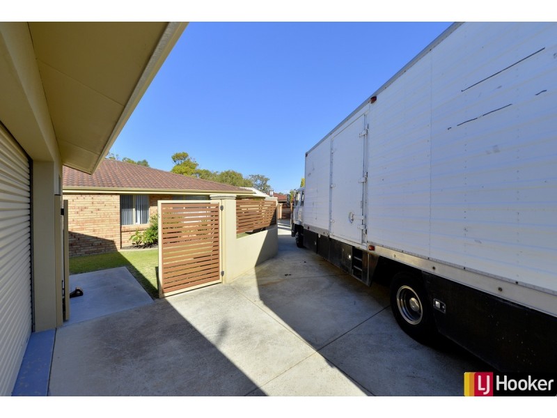 31 Pentland Crescent, Dudley Park WA 6210