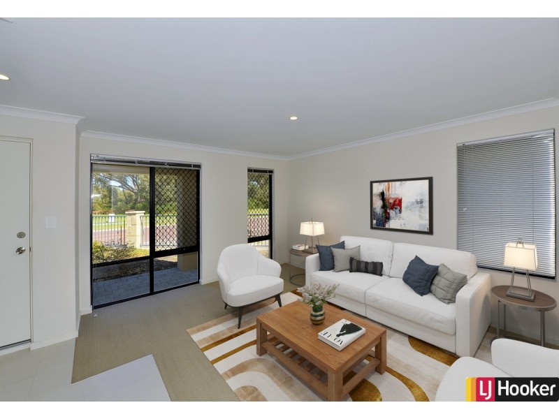 257 Pebble Beach Boulevard, Meadow Springs WA 6210