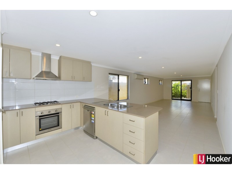 257 Pebble Beach Boulevard, Meadow Springs WA 6210