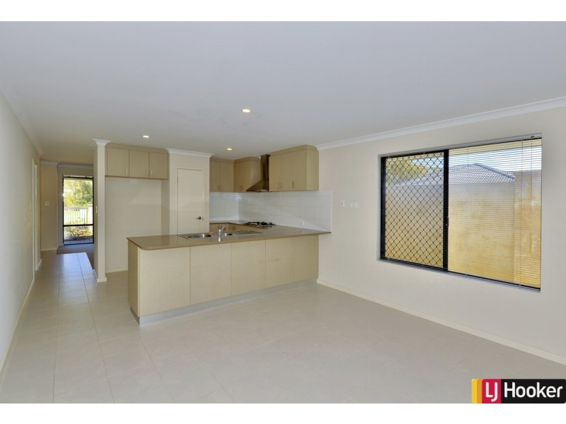 257 Pebble Beach Boulevard, Meadow Springs WA 6210