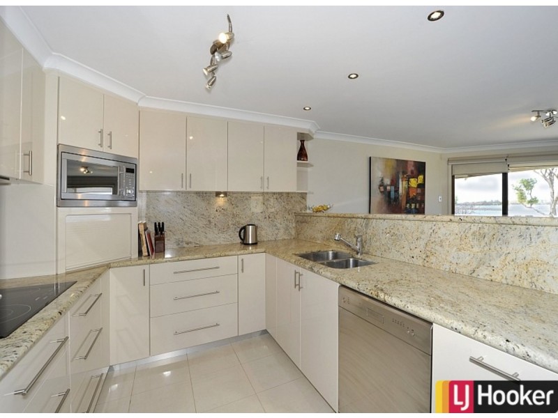 3/4 Soldiers Cove Terrace, Dudley Park WA 6210