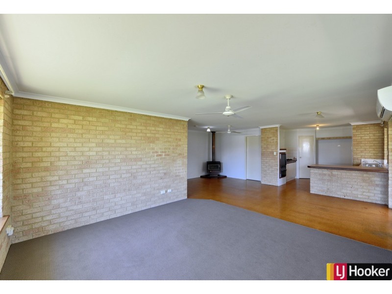 11 Parilla Court, Greenfields WA 6210