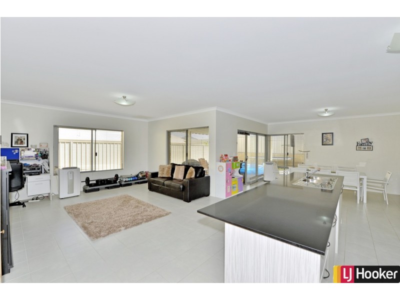 181 Pebble Beach Boulevard, Meadow Springs WA 6210