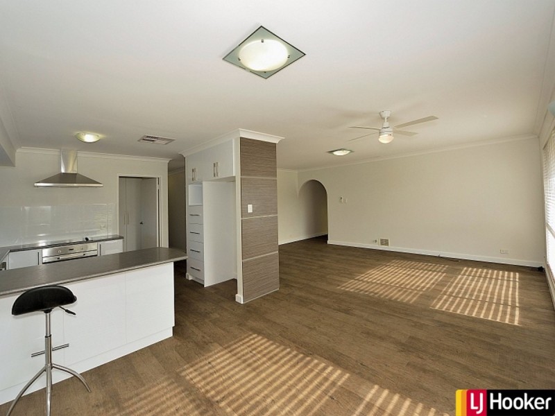 31 Vance Street, Dudley Park WA 6210