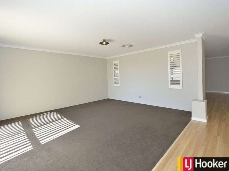 45 Quandong Parkway, Halls Head WA 6210