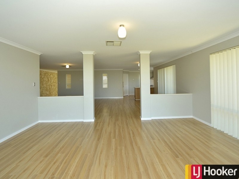 45 Quandong Parkway, Halls Head WA 6210