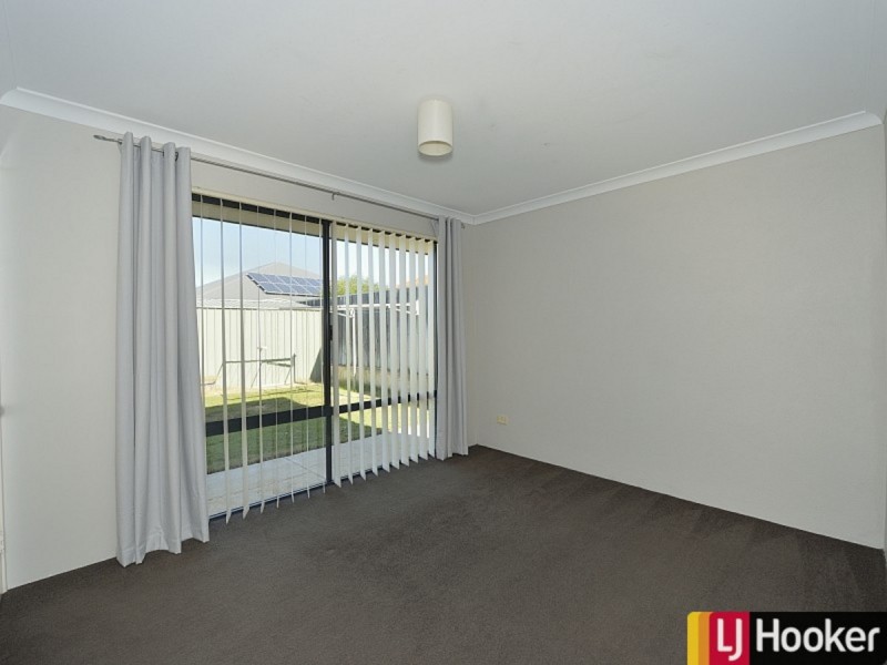 45 Quandong Parkway, Halls Head WA 6210