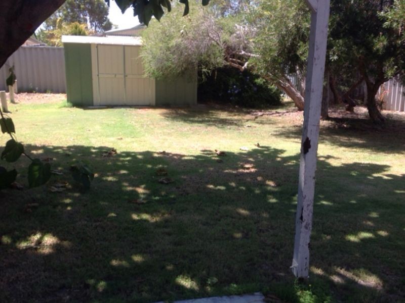 7 Malabor Mews, Halls Head WA 6210