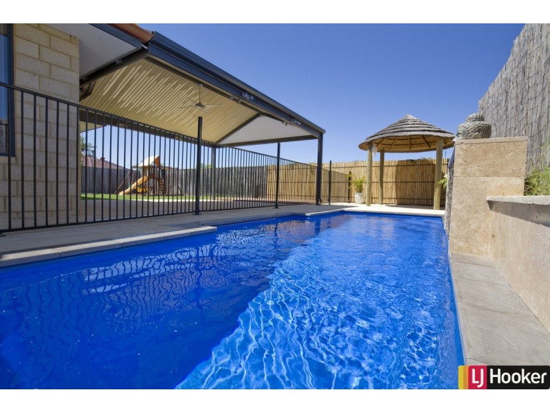 18 Seascapes Boulevard, Halls Head WA 6210