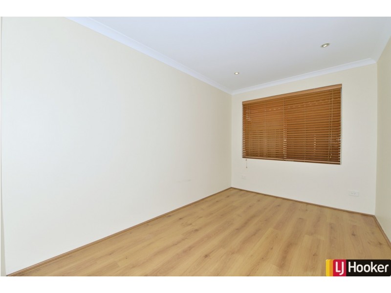 15 Alba Pass, Halls Head WA 6210
