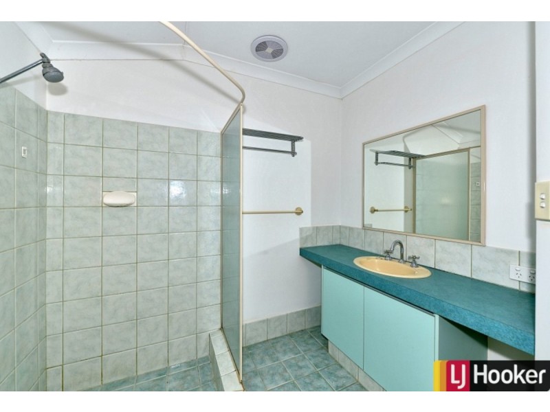 4 Selloa Court, Halls Head WA 6210
