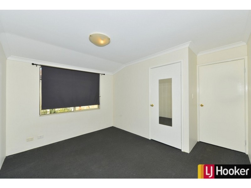 4 Selloa Court, Halls Head WA 6210