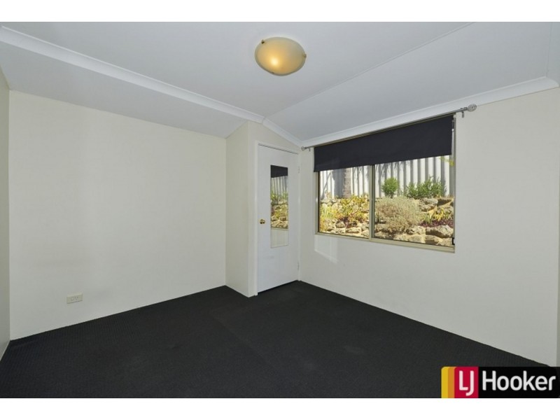 4 Selloa Court, Halls Head WA 6210
