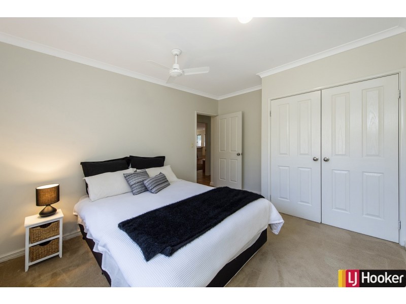 16 Queen Parade, Wannanup WA 6210