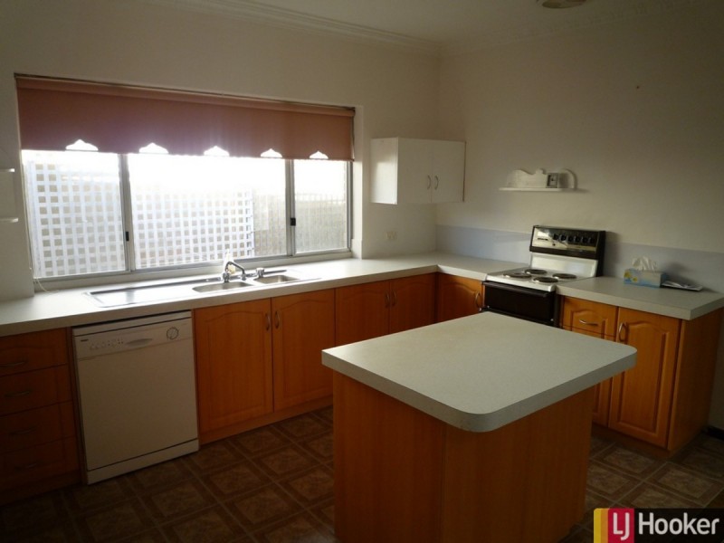 6 Armstrong Street, Halls Head WA 6210