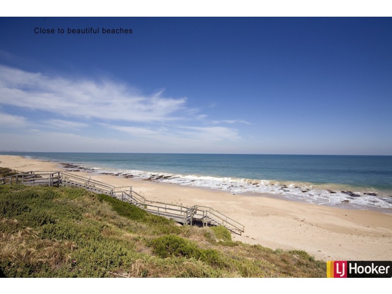 6 Armstrong Street, Halls Head WA 6210