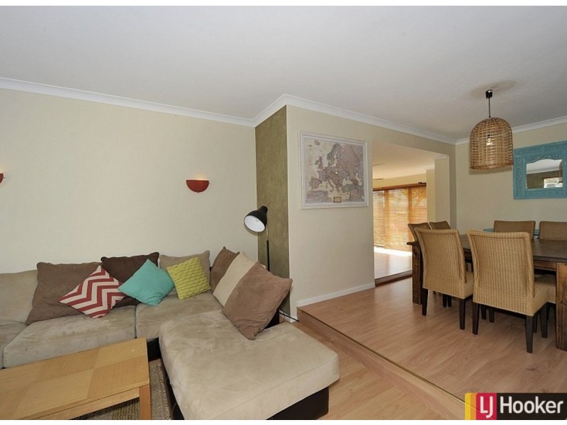 12 Seawind Drive, Silver Sands WA 6210
