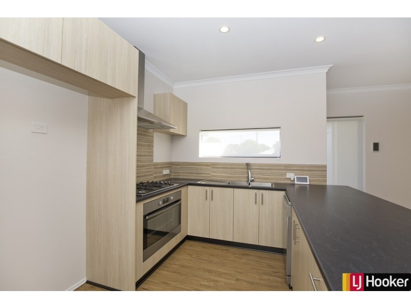 11B Loxton Street, Dudley Park WA 6210